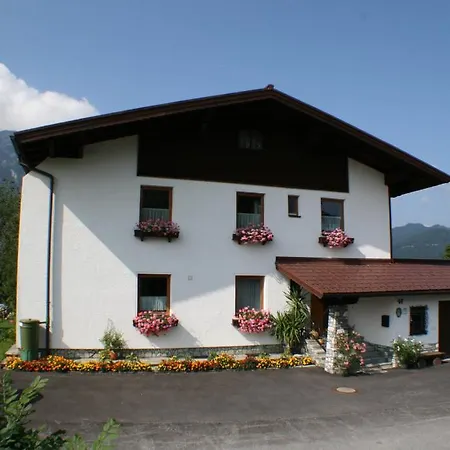 アパート Haus Bergheimat アプテナウ